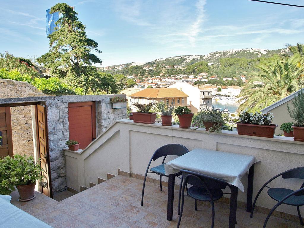 Rooms And Studio Old Town Rab Town Quarto foto